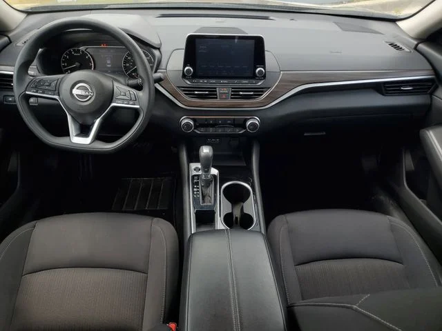 Used 2024 Red Nissan 2.5 SV image 13