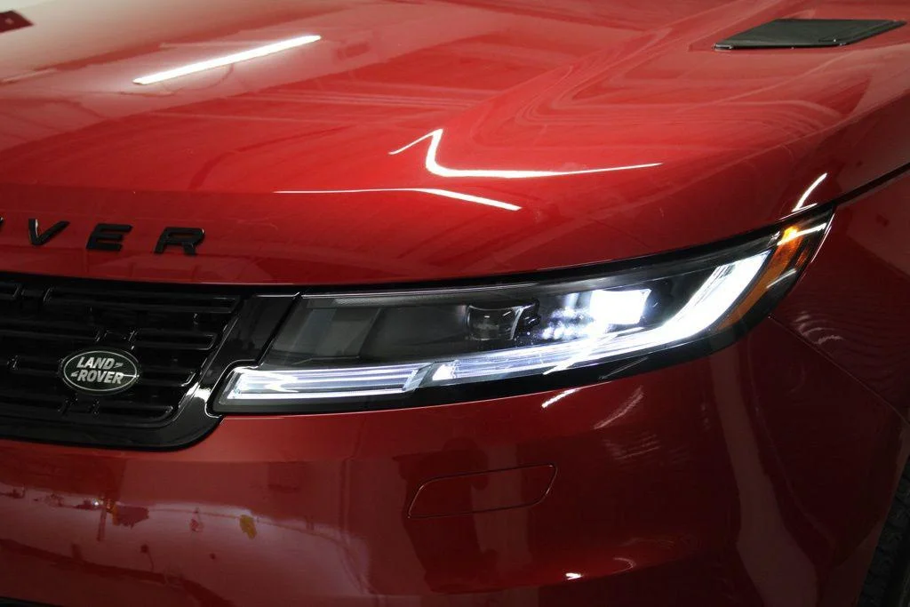 New 2026 Firenze Red Land Rover Dynamic SE image 11