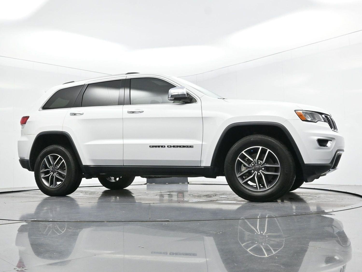 Used 2021 Bright White Clearcoat Jeep Limited image 42