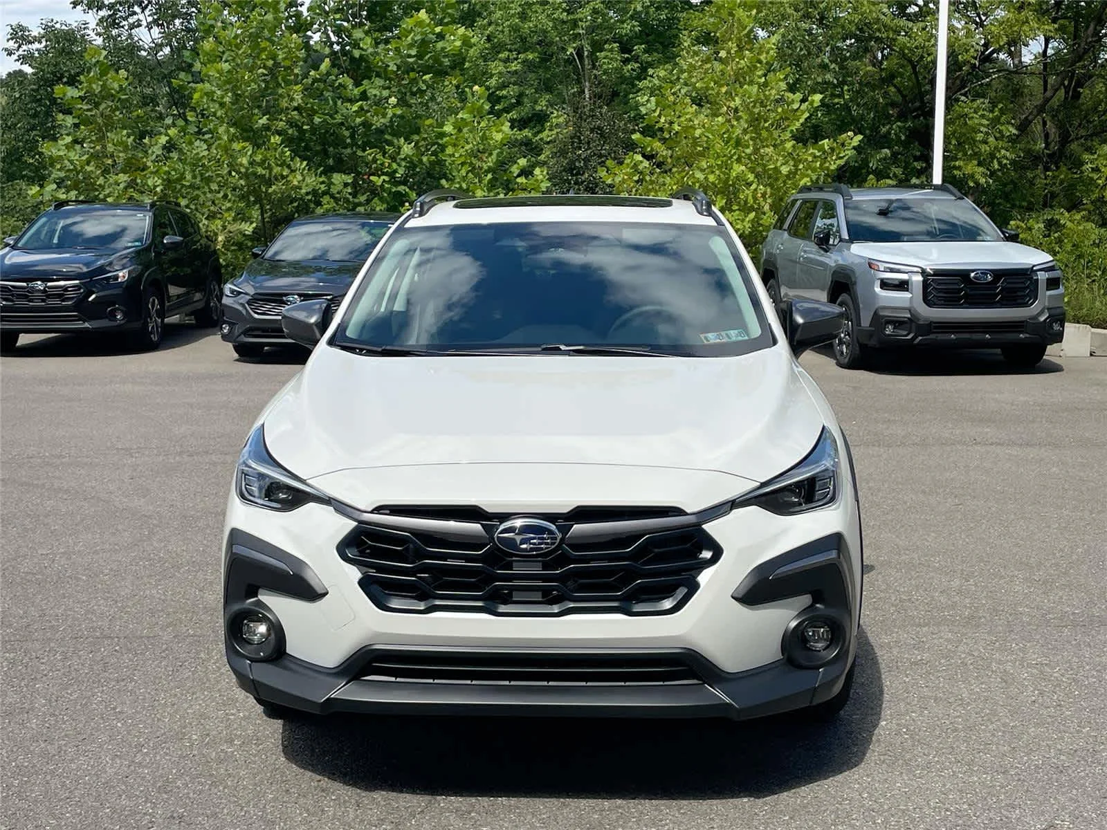 New 2026 CRYSTAL WHITE PEARL Subaru Limited image 8