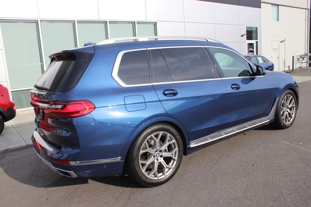 Used 2022 Blue BMW xDrive40i image 35