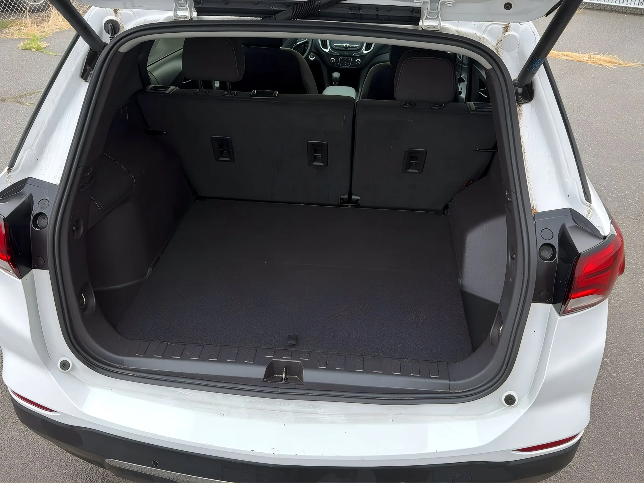 2024 Chevrolet Equinox LT - Photo 10