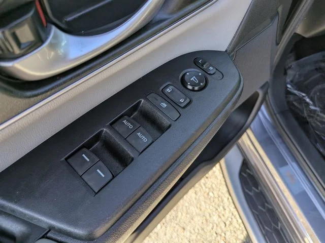 Used 2017 Gray Honda Touring image 16