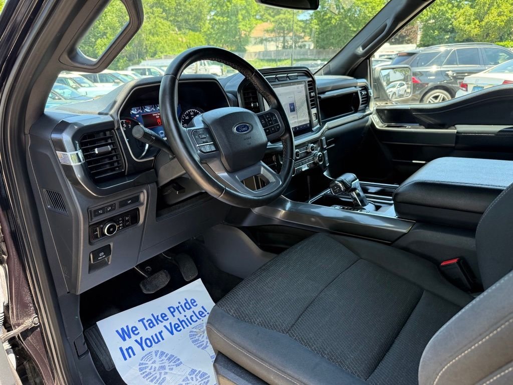 Used 2023 Black Ford XLT image 18
