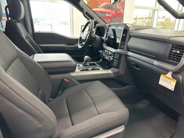 New 2026 Agate Black Metallic Ford XLT image 49