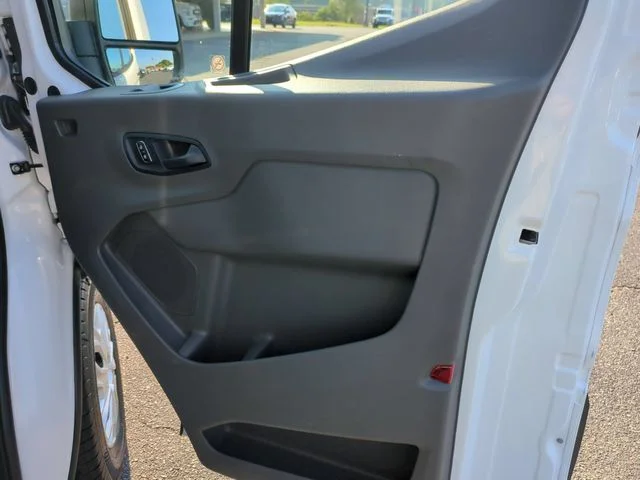 Used 2025 White Ford Base image 28