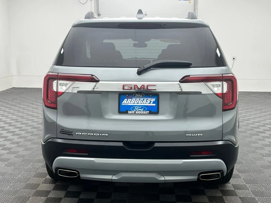 Used 2023 Silver GMC SLT image 10