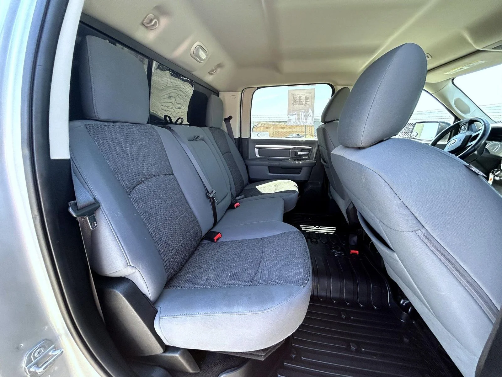 Used 2017 Silver Ram Big Horn image 19