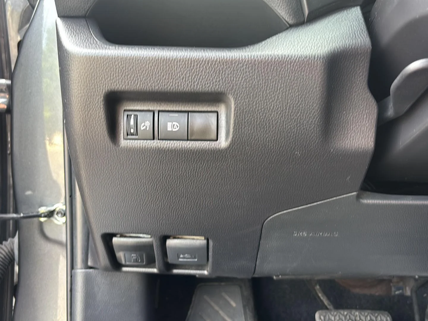 Certified Used 2025 Magnetic Gray Metallic TOYOTA  image 28