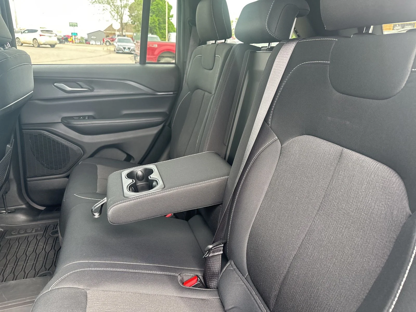 Used 2024 Black Jeep Laredo image 19