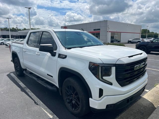 Used 2023 White GMC Elevation image 2