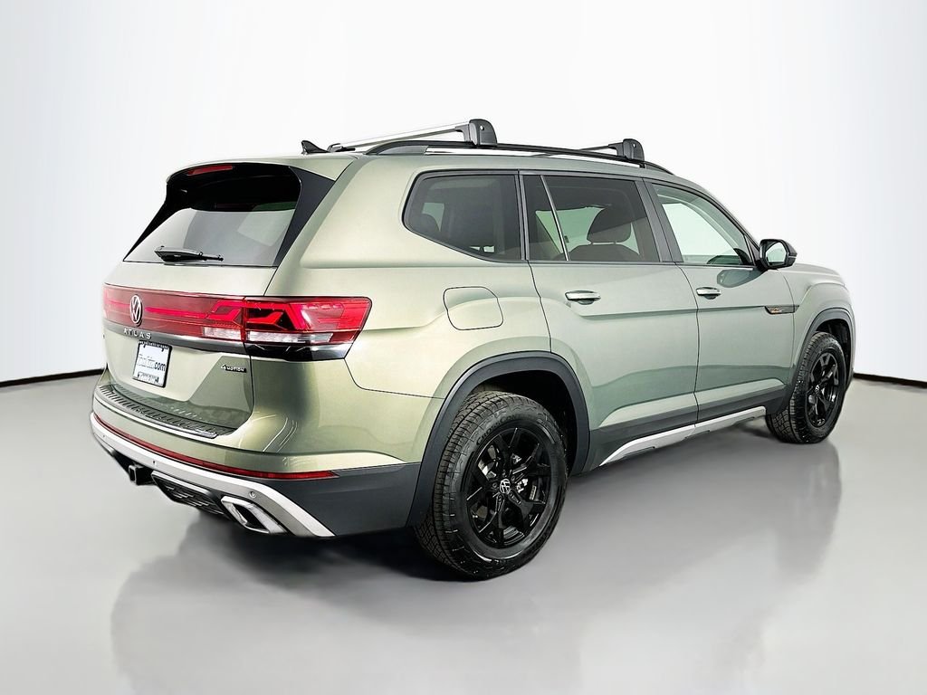 Used 2025  Volkswagen 2.0T Peak Edition image 8