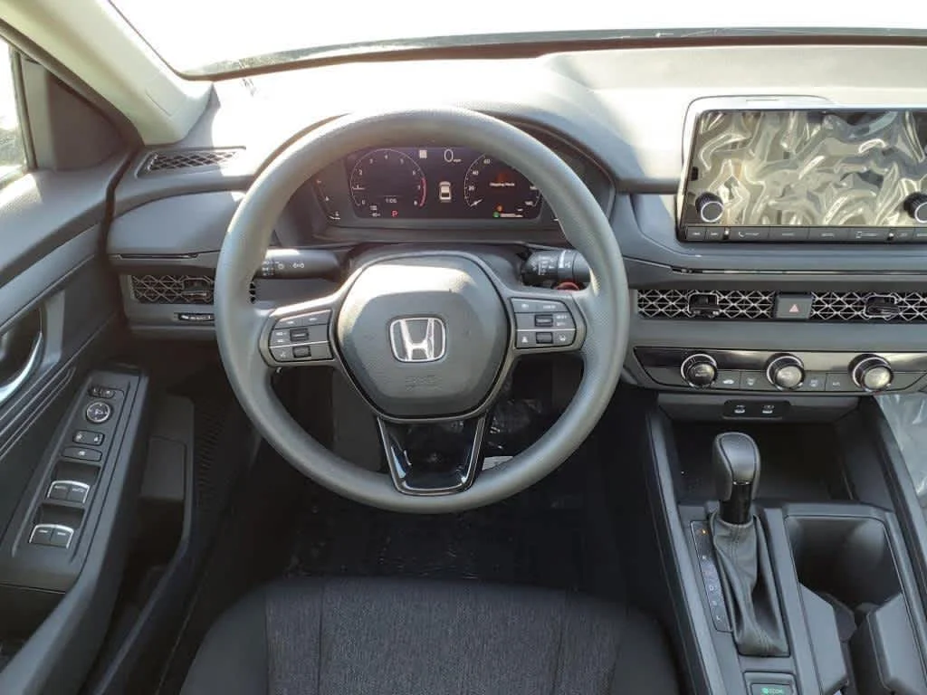 New 2026 Platinum White Pearl Honda LX image 6