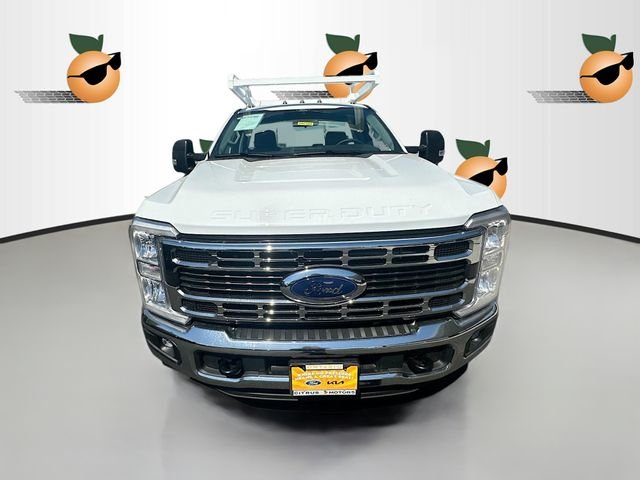 2025 Ford F-350 Super Duty Chassis Cab XL - Photo 32