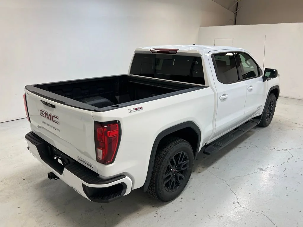2026 GMC Sierra 1500 Elevation - Photo 2