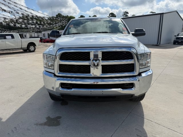 Used 2018 Bright White Clearcoat Ram SLT image 8