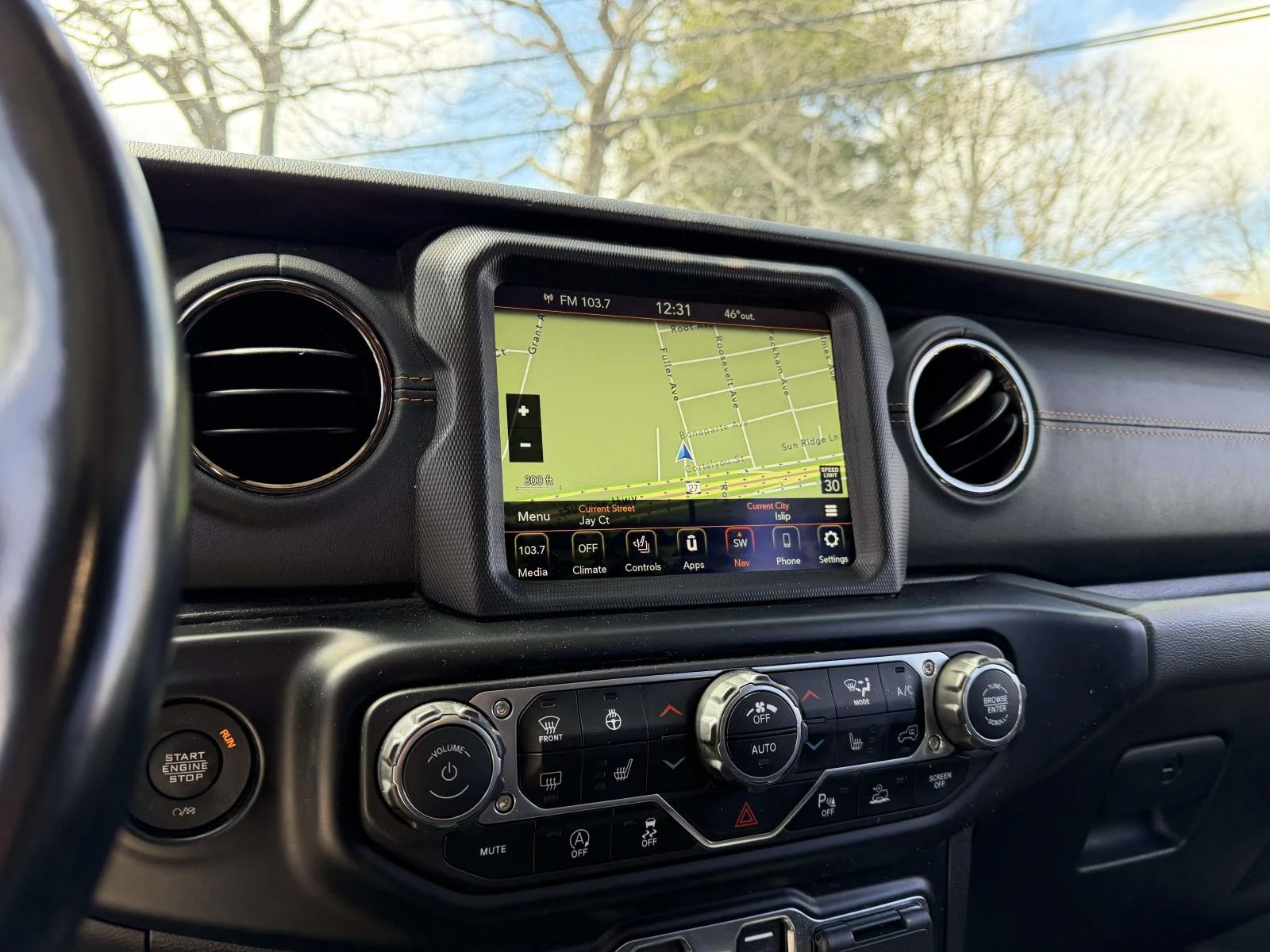 Used 2022 White Jeep Unlimited Sahara High Altitude image 29
