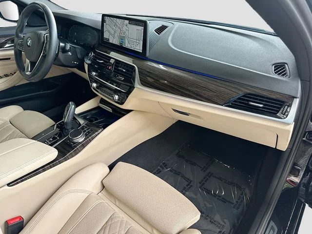 Used 2023 Black BMW 530i image 29