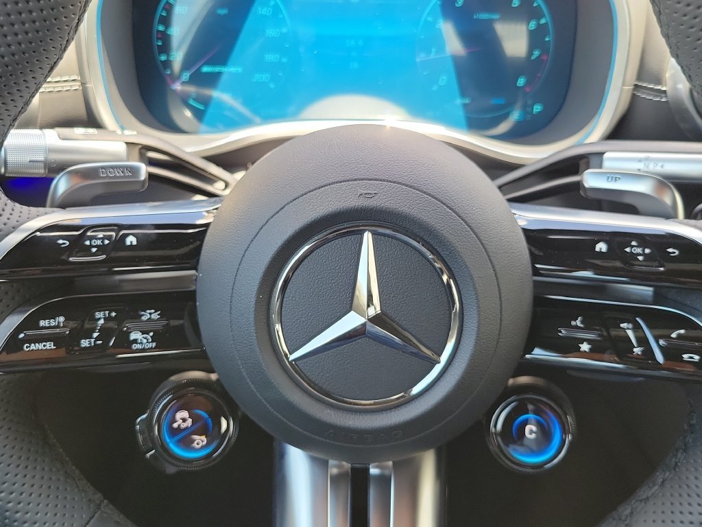 New 2027 Obsidian Black Metallic Mercedes-Benz AMG® SL 43 Roadster image 17