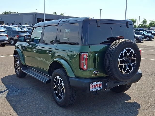 Used 2025 Green Metallic Ford Outer Banks image 4