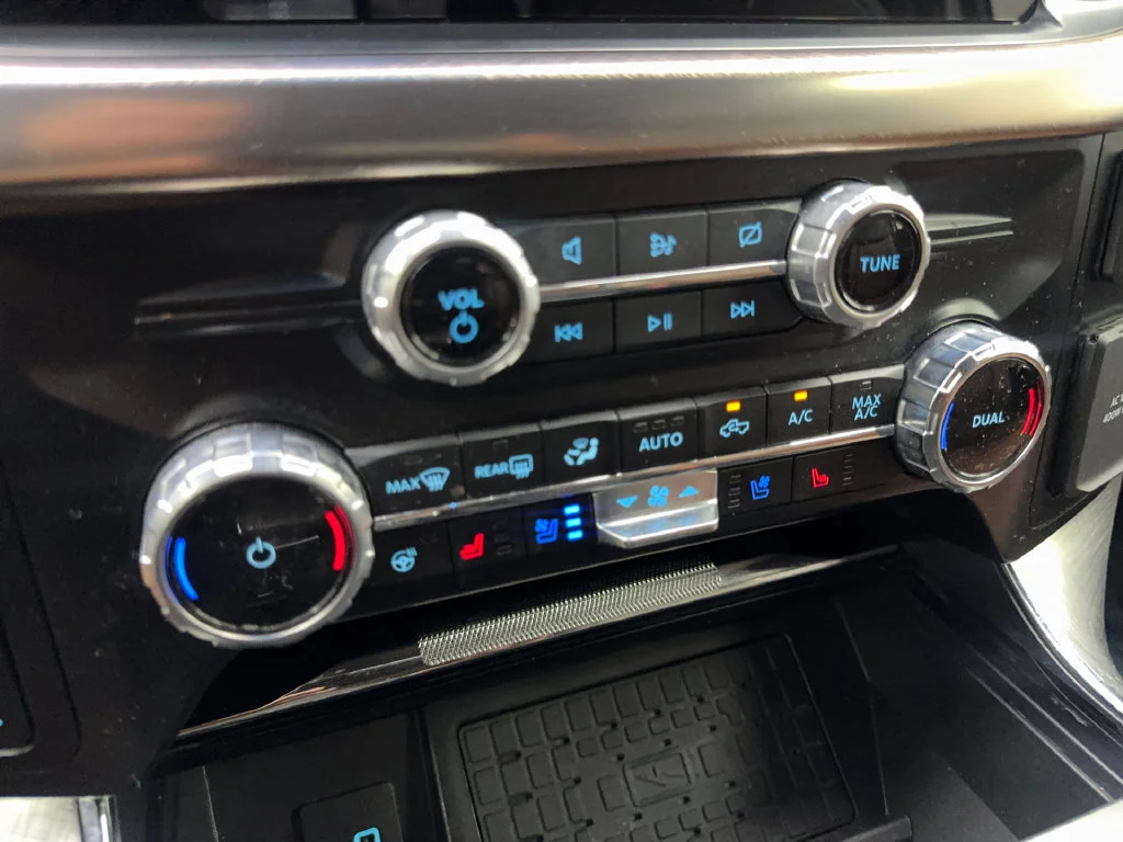 Used 2023  Ford King Ranch image 70