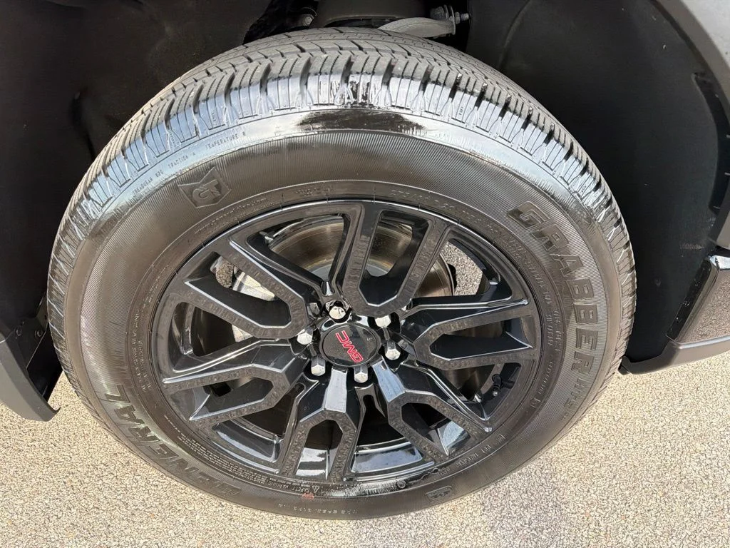 Used 2023 Black GMC Elevation image 10