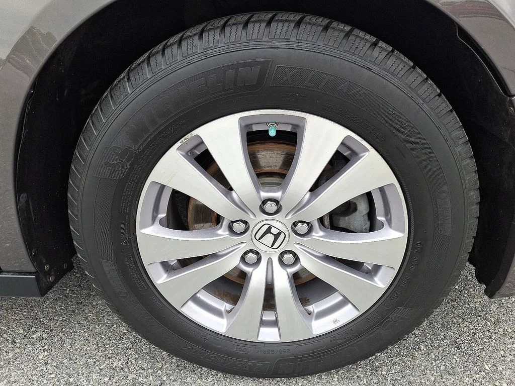 Used 2016 Gray Honda SE image 9