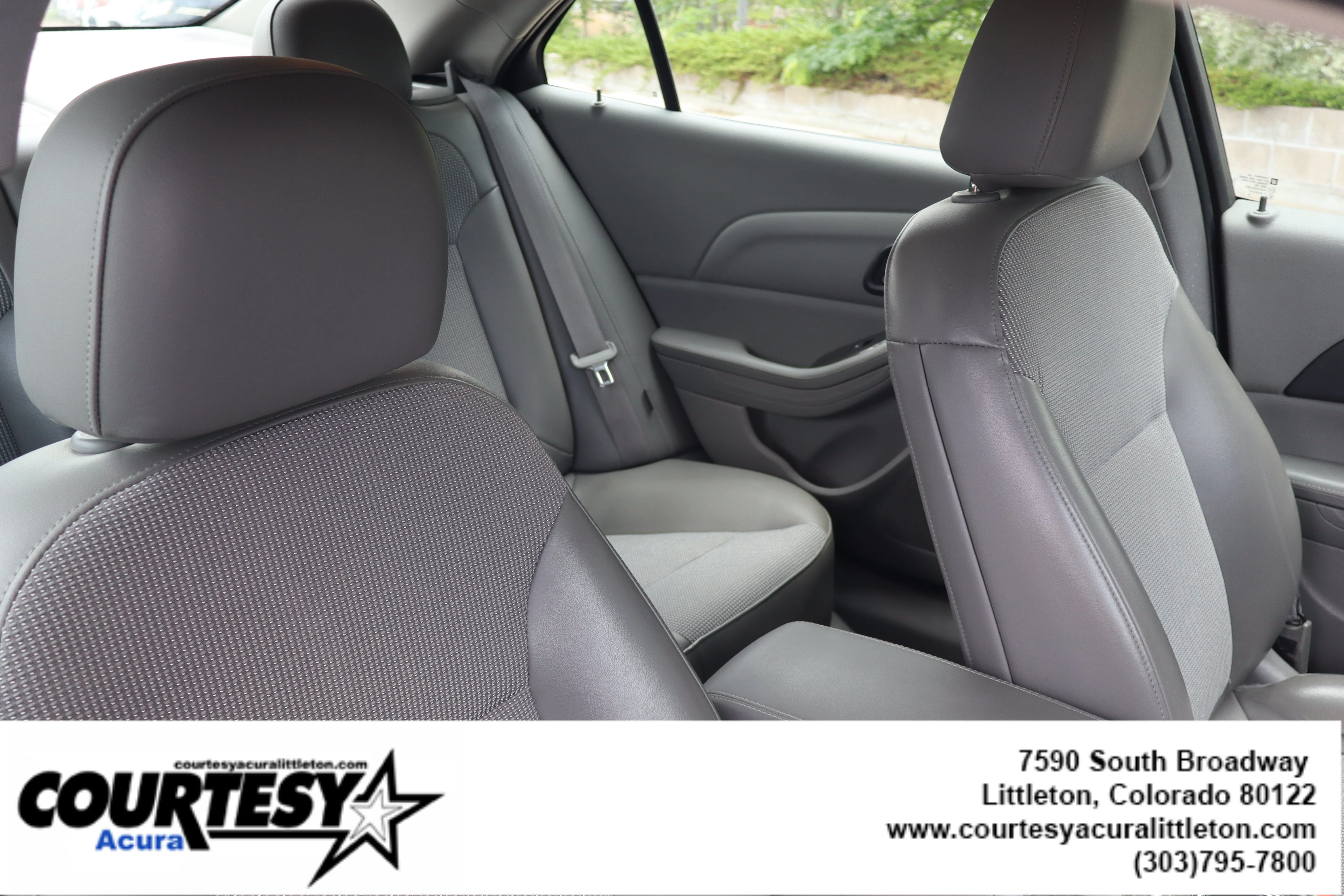Used 2016 Silver Ice Metallic Chevrolet LT image 29