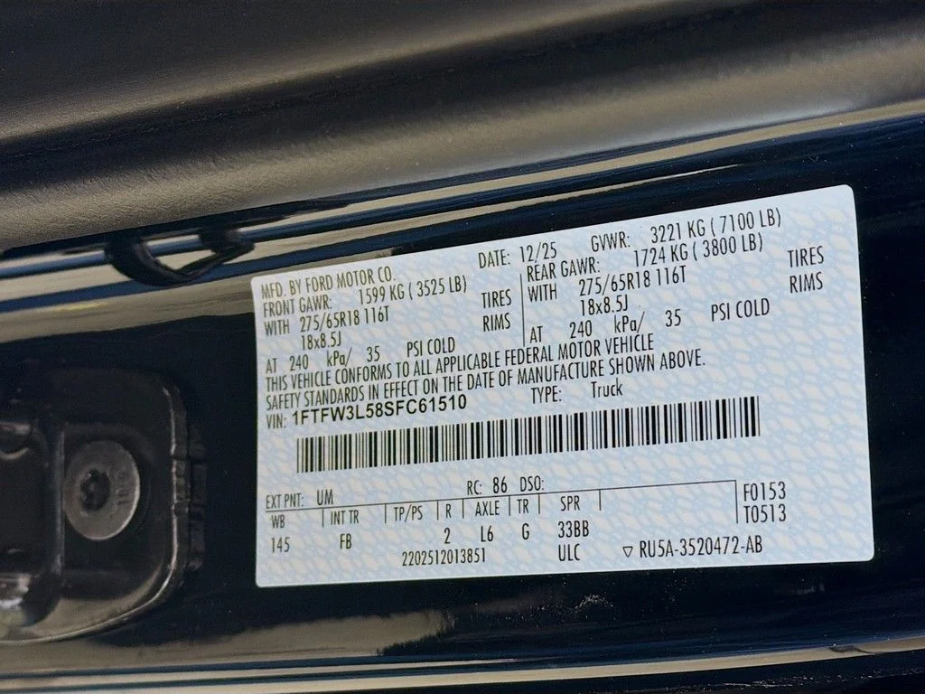 New 2025 Agate Black Metallic Ford XLT image 40