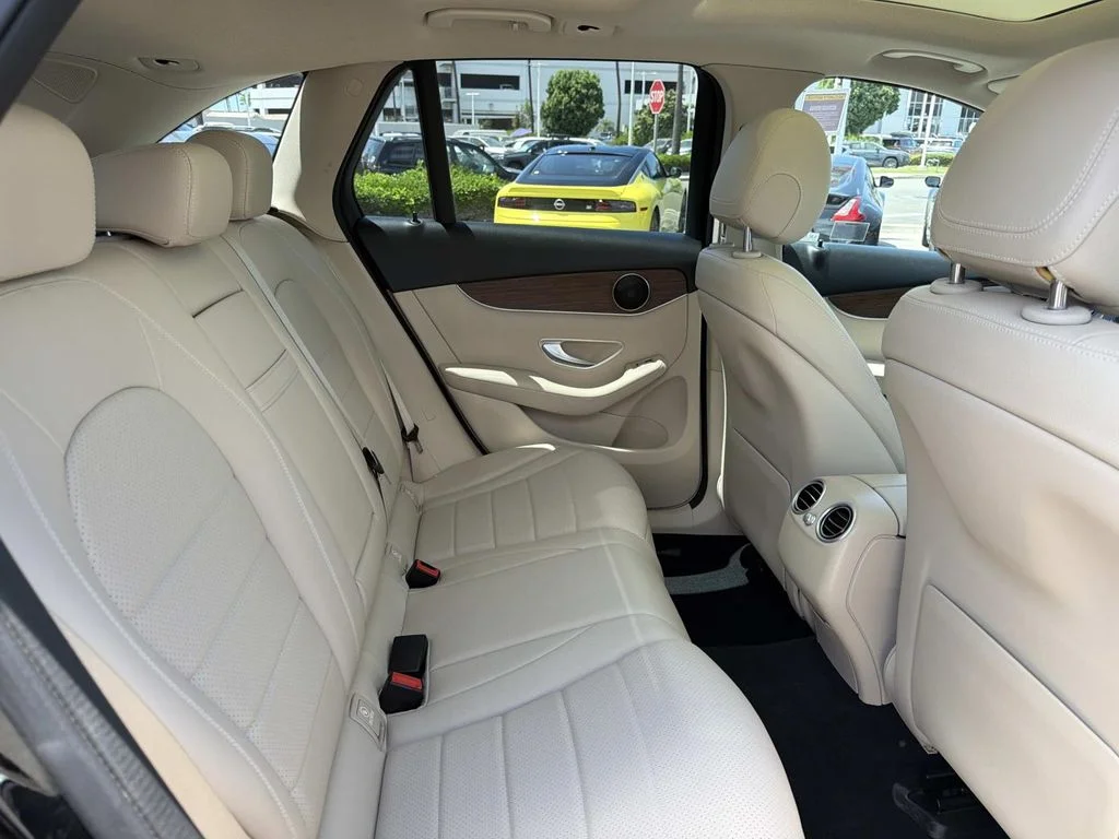 Used 2022 Black Mercedes-Benz 300 image 30