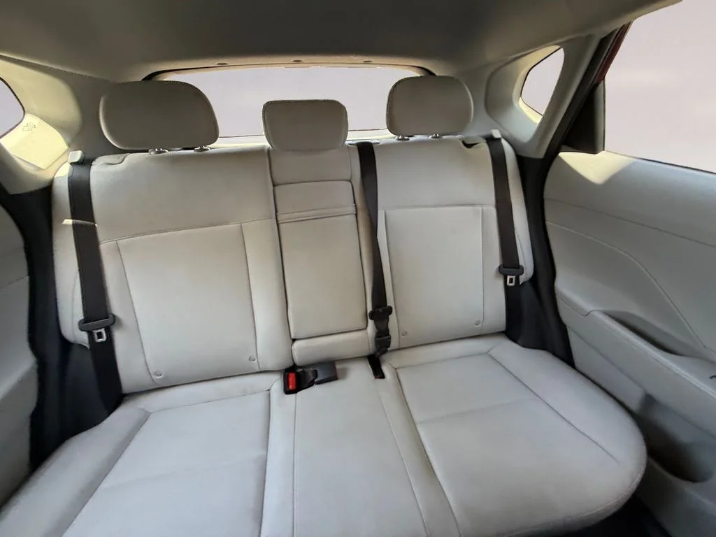 Used 2025 Red Hyundai SEL image 18
