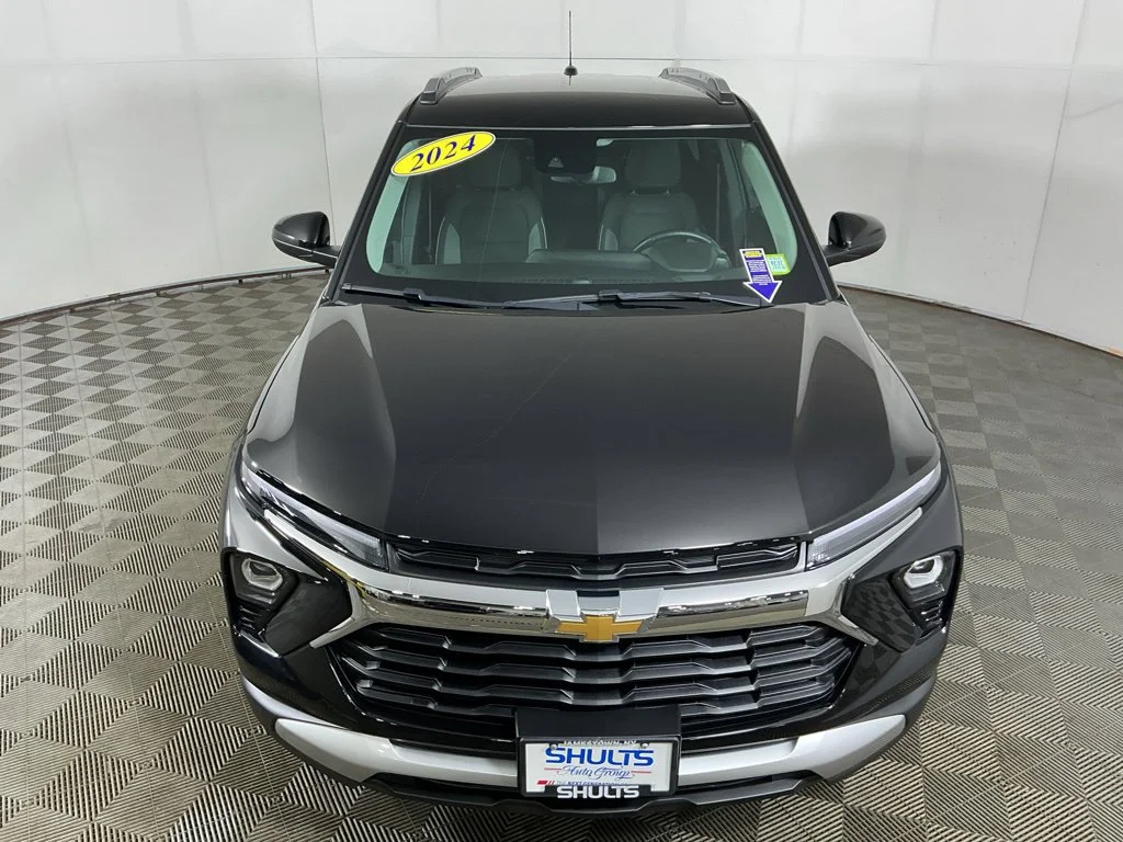Used 2024 Mosaic Black Metallic Chevrolet LT image 3