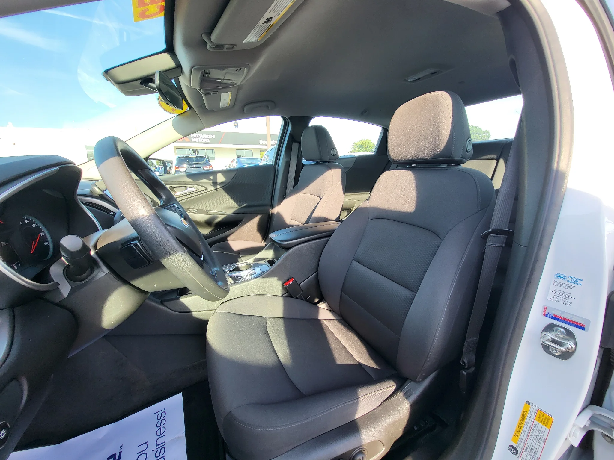Used 2025 Summit White Chevrolet LT image 10