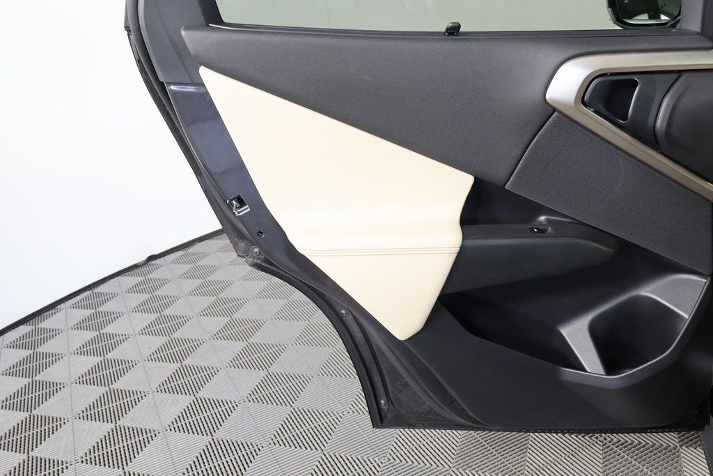 Used 2025 Dark Graphite Metallic BMW 30 xDrive image 9