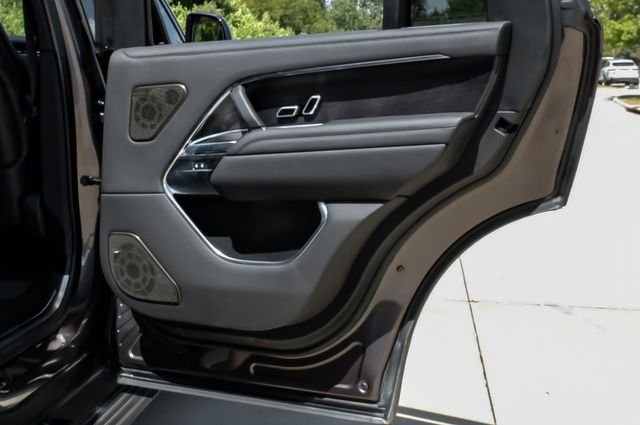 Used 2022 Gray Land Rover First Edition image 59