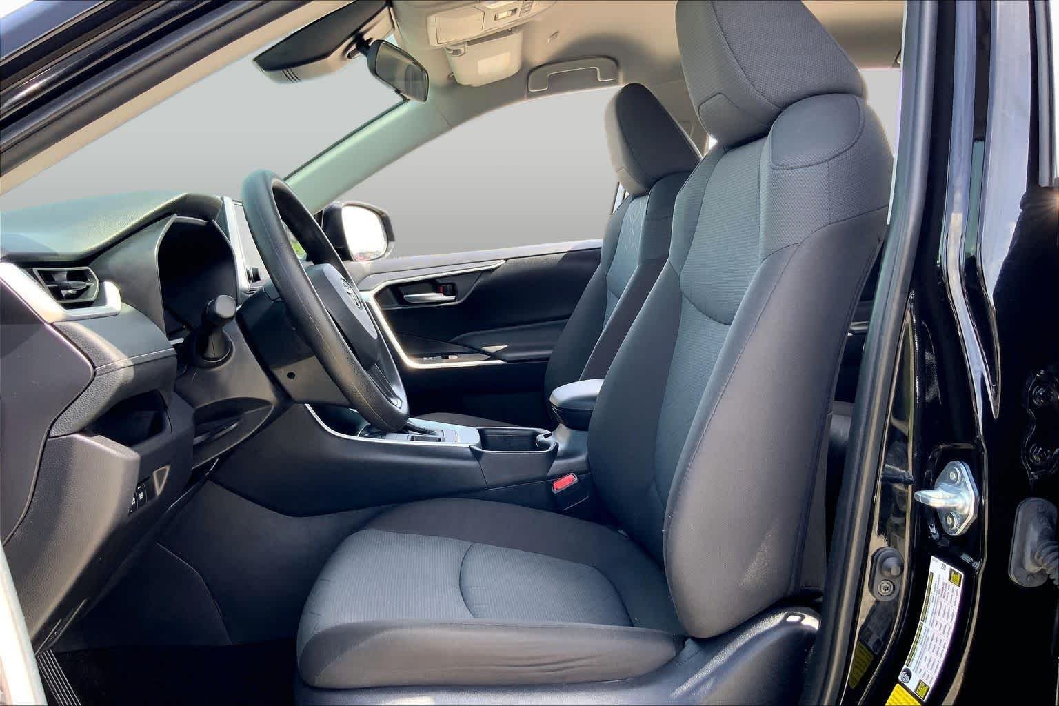 Used 2025 Midnight Black Metallic Toyota XLE image 8