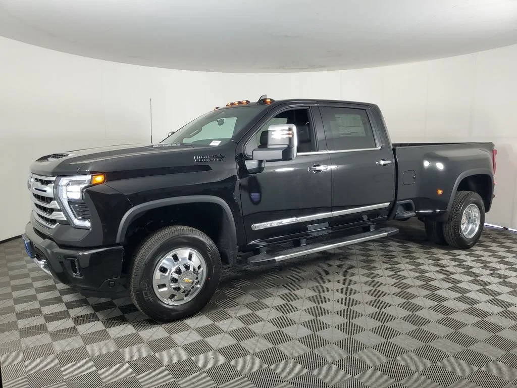 2026 Chevrolet Silverado 3500 HD High Country - Photo 8