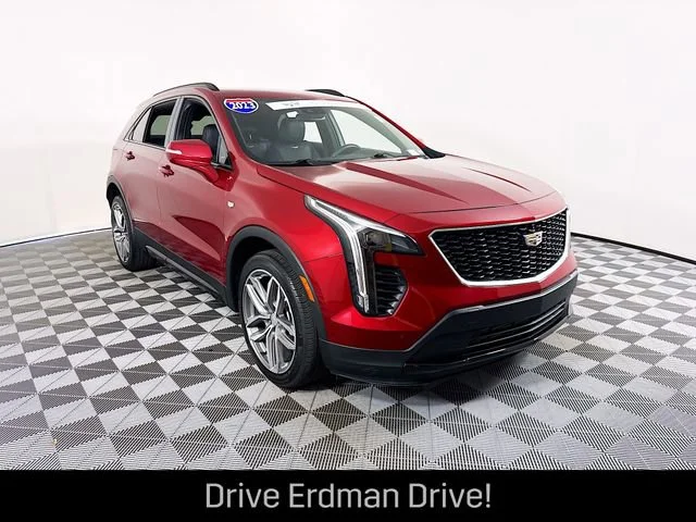 2023 Cadillac XT4 Sport's photo