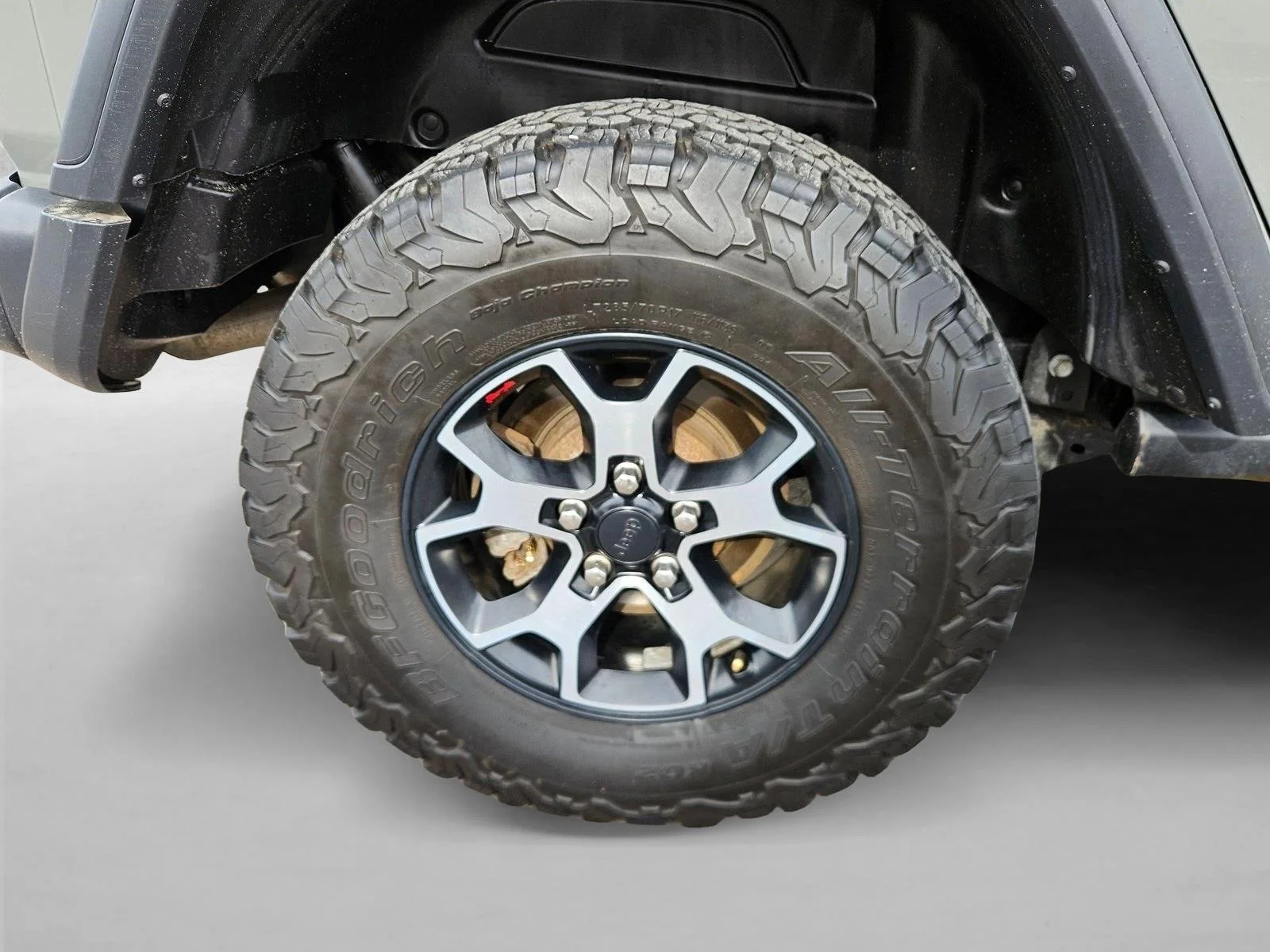 Used 2019 Sting-Gray Clearcoat Jeep Rubicon image 20