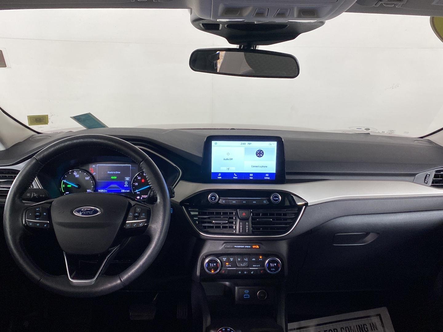 Used 2021 Red Metallic Ford SE image 28