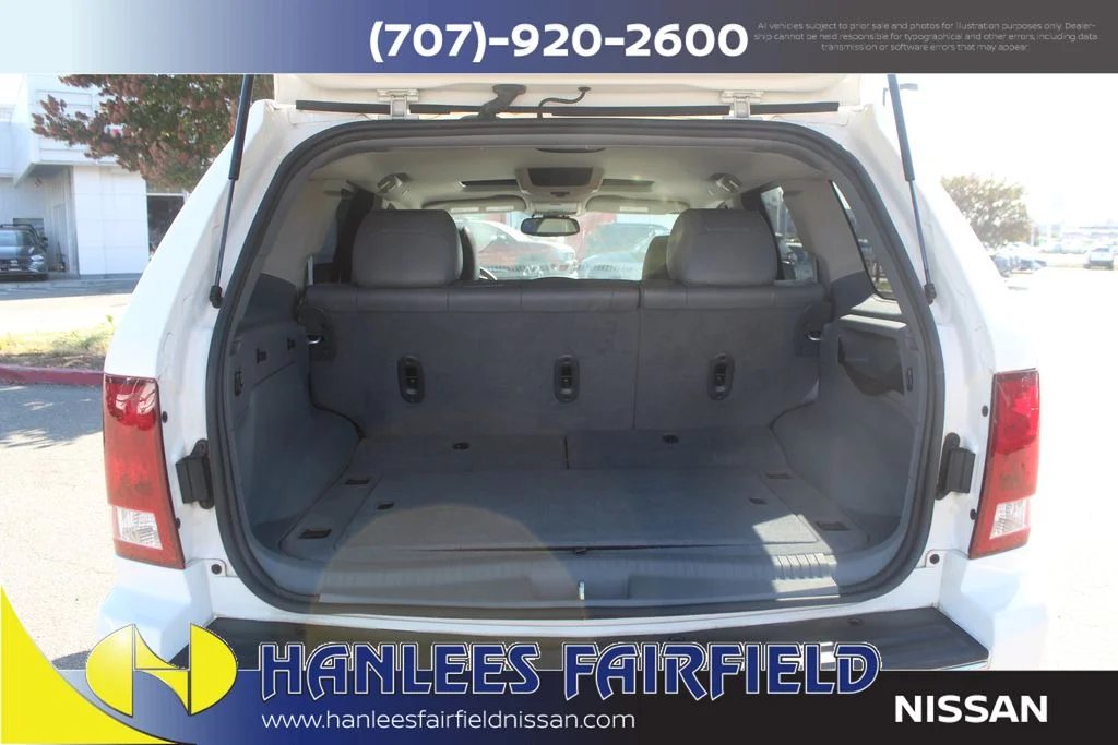 Used 2005 White Jeep Limited image 10
