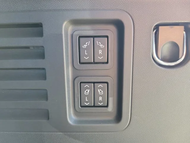 2025 Chevrolet Traverse High Country - Photo 21