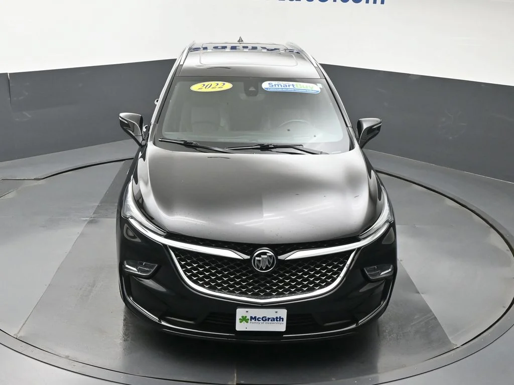 Used 2022 Black Buick Avenir image 28