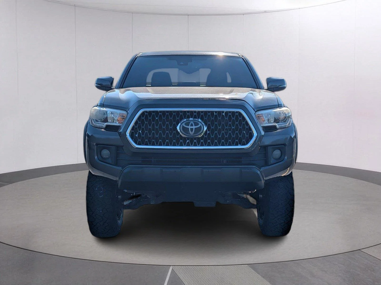 Used 2018 Magnetic Gray Metallic Toyota TRD Off-Road image 9
