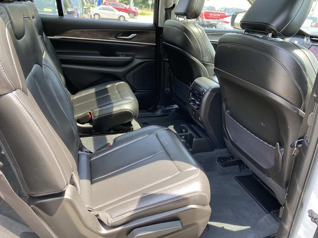 Used 2023 White Jeep Limited image 30
