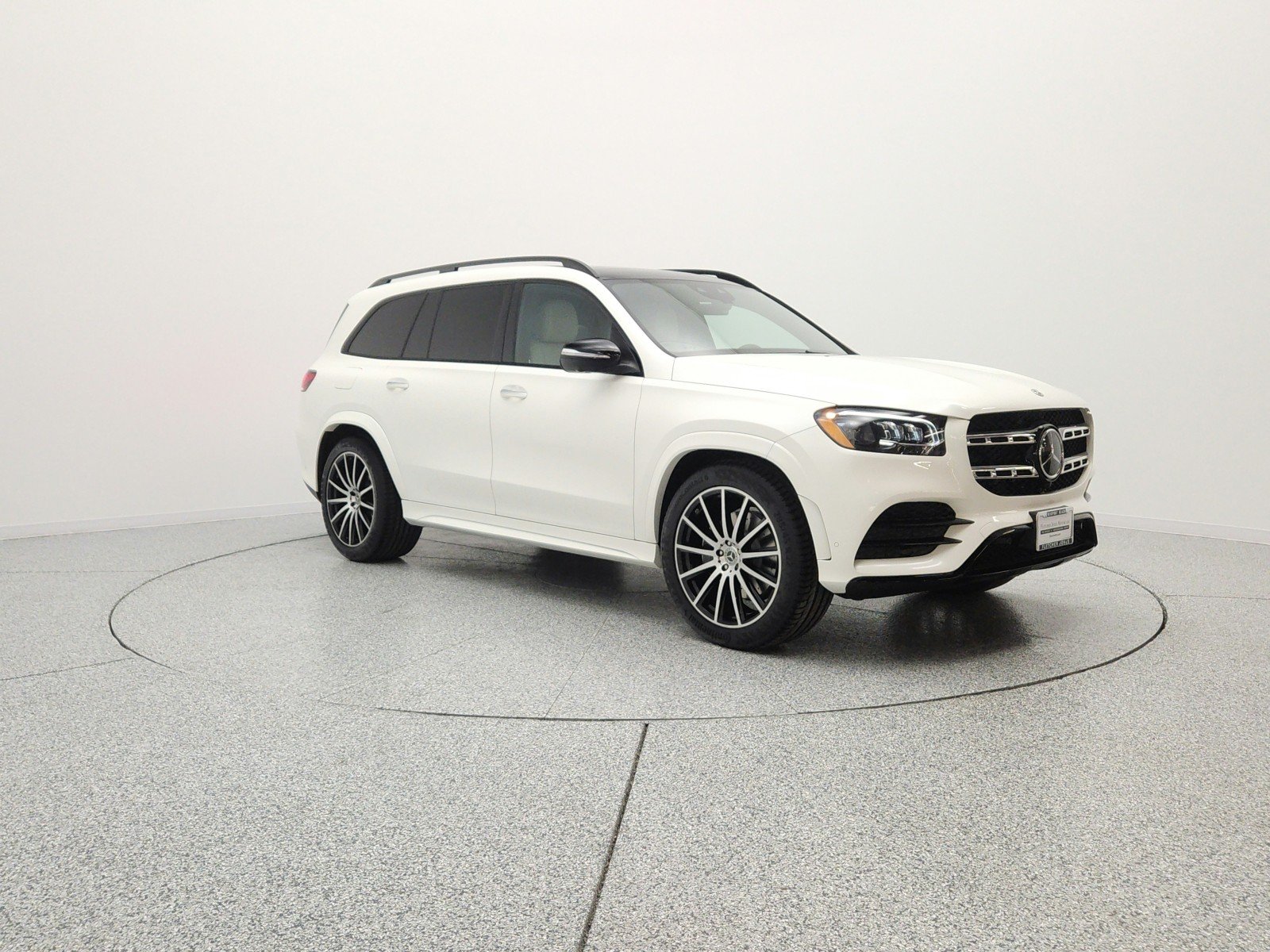 Used 2023 MANUFAKTUR Diamond White Metallic Mercedes-Benz GLS 450 4MATIC® SUV image 3