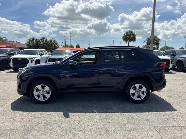Used 2019  Toyota XLE image 15