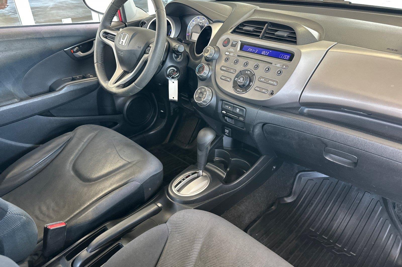 Used 2009 Milano Red Honda Sport image 16