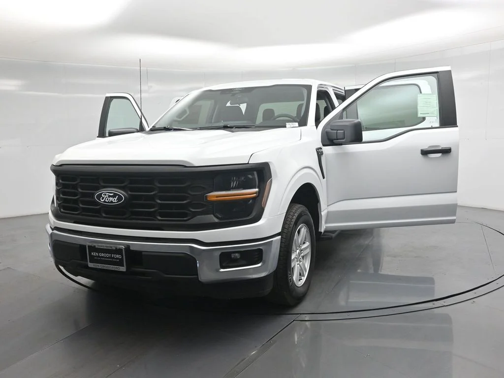 New 2026 Oxford White Ford XL image 25
