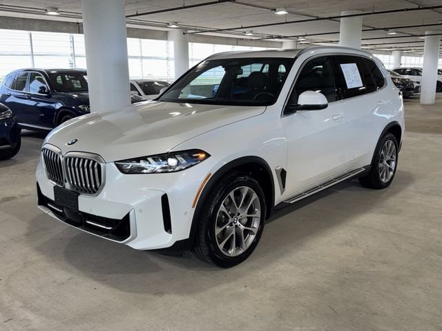Certified Used 2026 Mineral White Metallic BMW xDrive40i image 4